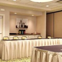 Отель Hilton Garden Inn Akron Canton Airport детские мероприятия