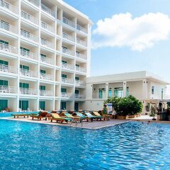 Отель Chanalai Hillside Resort, Karon Beach с домашними животными