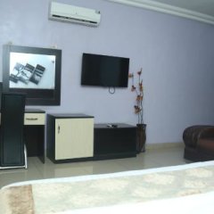 Отель El-Hassani Hotel Нигерия, г. Бенин - отзывы, цены и фото номеров - забронировать отель El-Hassani Hotel онлайн удобства в номере