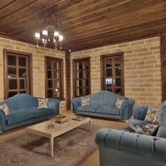 Elevres Stone House Hotel развлечения