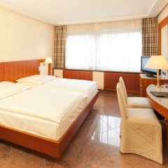 Hotel Preysing комната для гостей