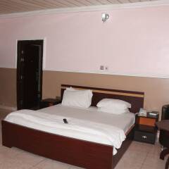 Отель Entry Point Hotel Нигерия, Уйо - отзывы, цены и фото номеров - забронировать отель Entry Point Hotel онлайн комната для гостей