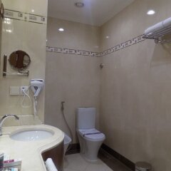 Mercure Al Khobar Hotel in Al Khobar, Saudi Arabia from 116$, photos, reviews - zenhotels.com bathroom photo 2