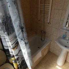 Taxi Hostel in Otopeni, Romania from 39$, photos, reviews - zenhotels.com bathroom