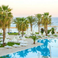 Venus Beach Hotel бассейн фото 3