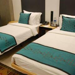 Отель Mana Hotels сейф в номере