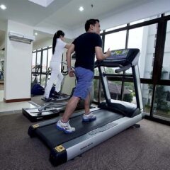 Отель Bayview Hotel Georgetown Penang Малайзия, Пенанг - отзывы, цены и фото номеров - забронировать отель Bayview Hotel Georgetown Penang онлайн фитнесс-зал фото 3
