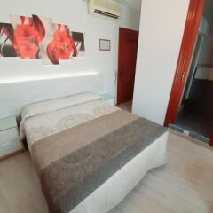 Отель Hostal Kokkola Испания, Фуэнхирола - отзывы, цены и фото номеров - забронировать отель Hostal Kokkola онлайн комната для гостей фото 4