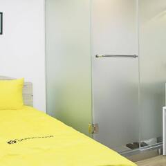 Отель 24 Guesthouse Cheonggyecheon удобства в номере фото 2
