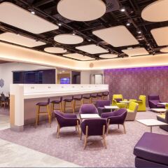 Отель Yotelair Singapore Changi Airport Сингапур гостиничный бар