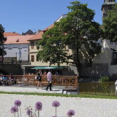 Hotel U Zvonu Пльзень бассейн