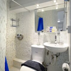 Отель Athens Plaza Luxury Apartments Греция, Афины - отзывы, цены и фото номеров - забронировать отель Athens Plaza Luxury Apartments онлайн ванная