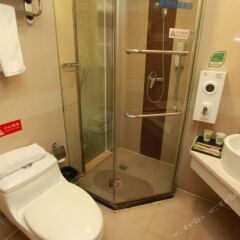 Отель Motel 168 Chengdu ShuangQiao Road Inn Китай, Чэнду - отзывы, цены и фото номеров - забронировать отель Motel 168 Chengdu ShuangQiao Road Inn онлайн ванная фото 2