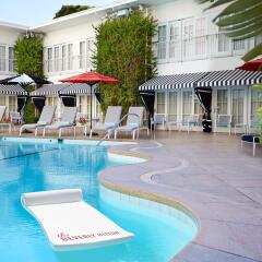 Отель The Beverly Hilton бассейн фото 3