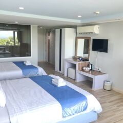 Отель The Beach Front Resort Pattaya комната для гостей фото 5