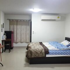 Отель Regent Home1 At Donmuang Бангкок комната для гостей фото 3