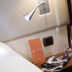 Отель Mercure Paris Orly Tech Airport сейф в номере