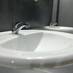 BTS Khaosan Hostel Бангкок ванная фото 2