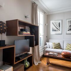 Отель Rue de Bassano by Onefinestay комната для гостей фото 5