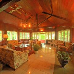 Отель The Bungalow интерьер отеля