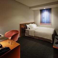 Отель Courtyard by Marriott Tokyo Station комната для гостей фото 2
