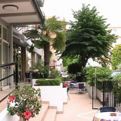 Hotel Universo Римини