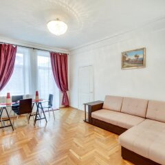 Апартаменты EnjoyMoscow Pushkin & Red Square Apartments Москва комната для гостей фото 4