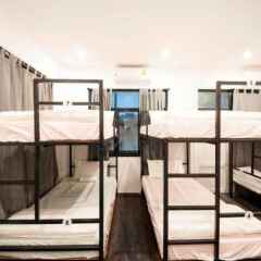 Oh Compound Hostel Бангкок помещение для мероприятий