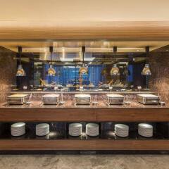 Мини-Отель Golden Tulip Istanbul Bayrampasa гостиничный бар