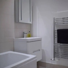 Отель 1 Bedroom Flat Next to Greenwich Station Великобритания, Лондон - отзывы, цены и фото номеров - забронировать отель 1 Bedroom Flat Next to Greenwich Station онлайн ванная фото 2