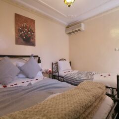 Отель Hôtel & Riad Hayat комната для гостей фото 2
