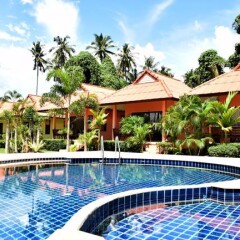 Отель Sawadee Resort бассейн