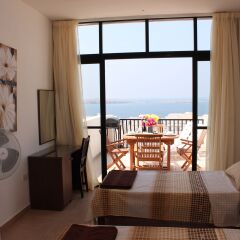 Отель Seashells Penthouse Мальта, Буджибба - отзывы, цены и фото номеров - забронировать отель Seashells Penthouse онлайн комната для гостей фото 2
