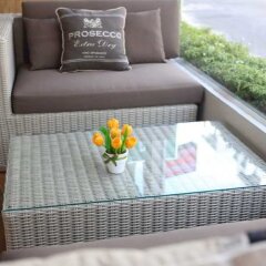 Отель Nantra Cozy Pattaya Таиланд, Паттайя - отзывы, цены и фото номеров - забронировать отель Nantra Cozy Pattaya онлайн балкон