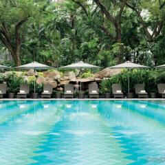 Отель The Ritz-Carlton, Millenia Singapore бассейн