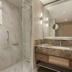 Отель Hawthorn Suites by Wyndham Istanbul Europe ванная фото 2