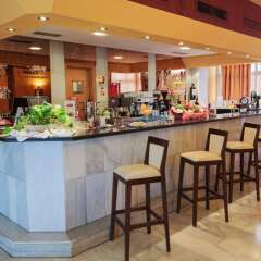 Отель Bellavista Sevilla Hotel Испания, Севилья - отзывы, цены и фото номеров - забронировать отель Bellavista Sevilla Hotel онлайн гостиничный бар