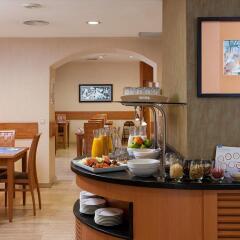 Hotel Hesperia Barri Gòtic питание