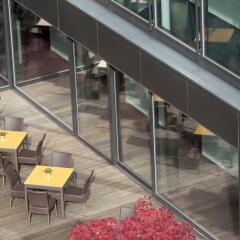 Отель Holiday Inn Express Zurich Airport Швейцария, Рюмланг - 1 отзыв об отеле, цены и фото номеров - забронировать отель Holiday Inn Express Zurich Airport онлайн балкон