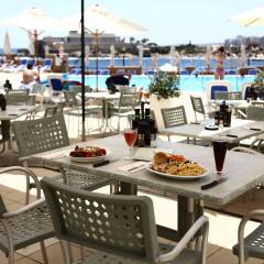 Corinthia Hotel St. George's Bay питание