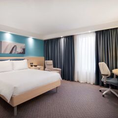 Отель Hampton by Hilton Bristol Airport комната для гостей фото 3