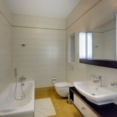 Отель Ocean Front LUX Apartment wt Pool, Upmarket Area Мальта, Слима - отзывы, цены и фото номеров - забронировать отель Ocean Front LUX Apartment wt Pool, Upmarket Area онлайн ванная
