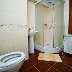 Гостиница Hostel Just Lviv It! Украина, Львов - 6 отзывов об отеле, цены и фото номеров - забронировать гостиницу Hostel Just Lviv It! онлайн ванная фото 2