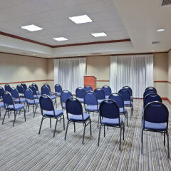 Отель Holiday Inn Express & Suites Ashland