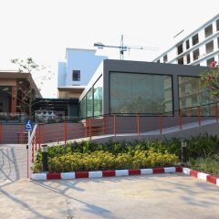 Отель Woraburi The Ritz Паттайя фитнесс-зал