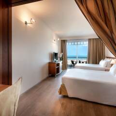 Savoia Hotel Rimini сейф в номере