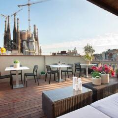 Отель Enjoybcn Sagrada Familia Apartments Испания, Барселона - отзывы, цены и фото номеров - забронировать отель Enjoybcn Sagrada Familia Apartments онлайн гостиничный бар