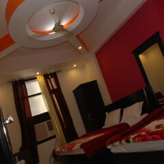 Hotel Dwarkadhish Intercontinental удобства в номере