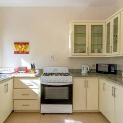 Отель Nianna Coral Bay Deluxe Townhouse в номере фото 2
