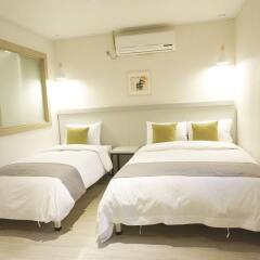 Отель Victoria (formerly Hotel Tong Seoul Myeongdong) Южная Корея, Сеул - отзывы, цены и фото номеров - забронировать отель Victoria (formerly Hotel Tong Seoul Myeongdong) онлайн комната для гостей фото 4